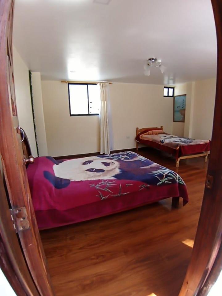 Hostal Atlantis Quito Exterior photo